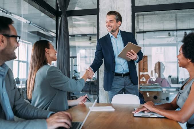 techmelife.com - Chris Holroyd - Executive Search Firms in India: A Guide to Leadership Hiring